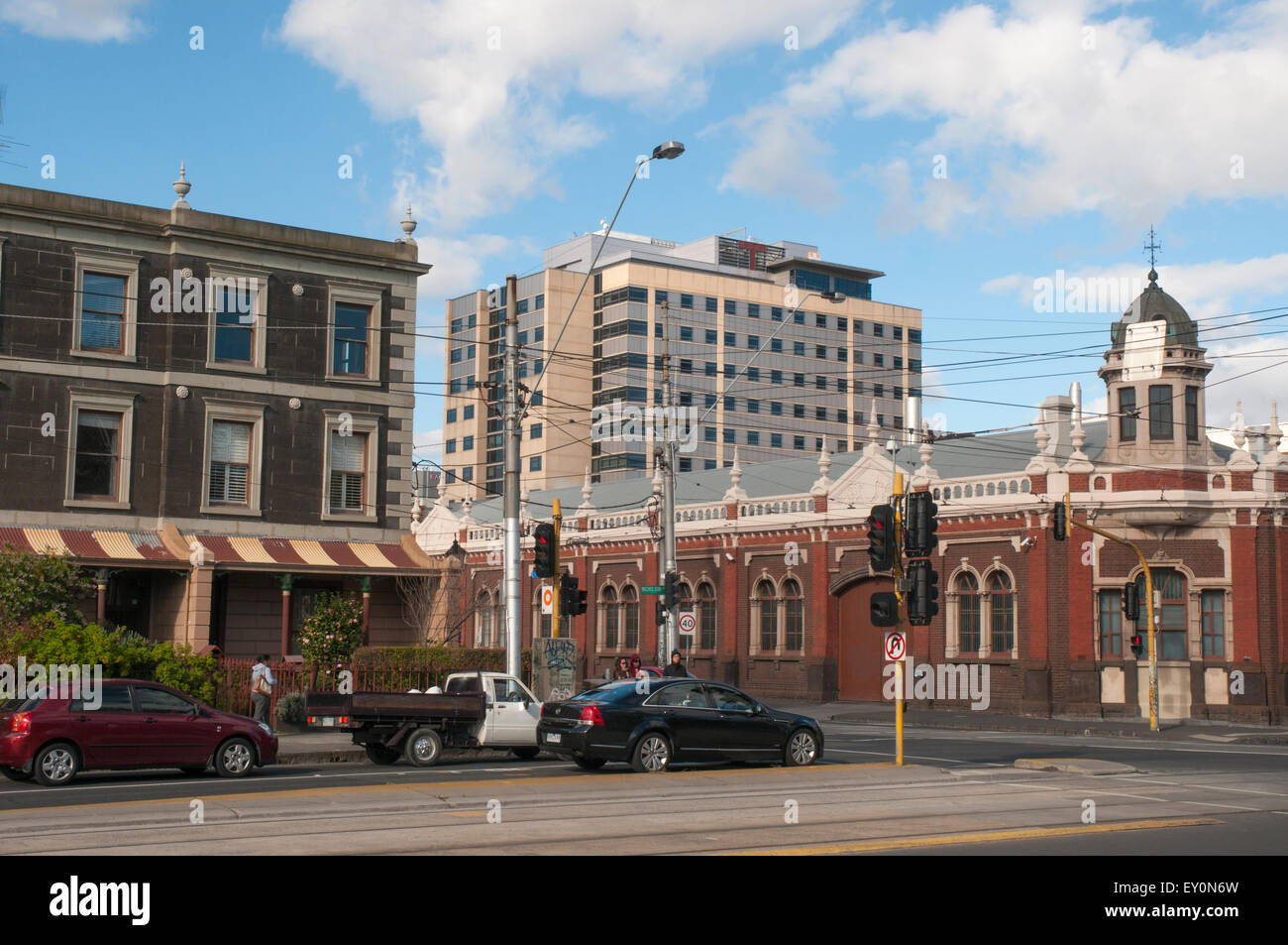Ex cavo motore Tram casa all'angolo di Gertrude e Nicholson strade, Fitzroy, Melbourne Foto Stock
