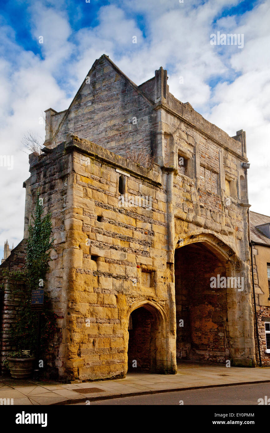 La storica pietra noto gateway come Brown's Gate in pozzetti, Somerset, Inghilterra, Regno Unito Foto Stock