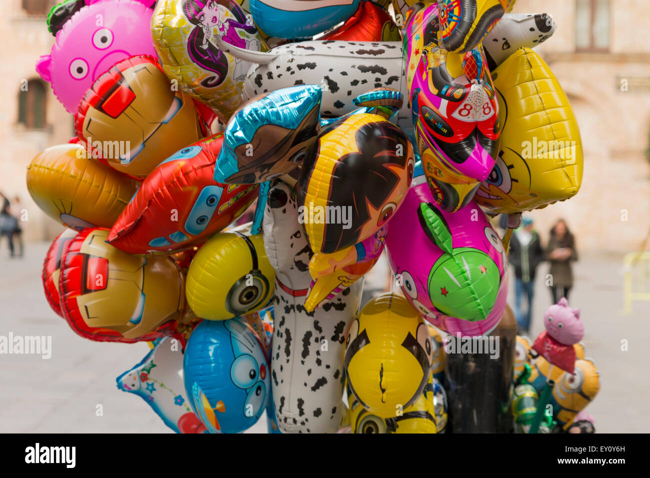 Tutti i tipi di palloncini per bambini Foto Stock