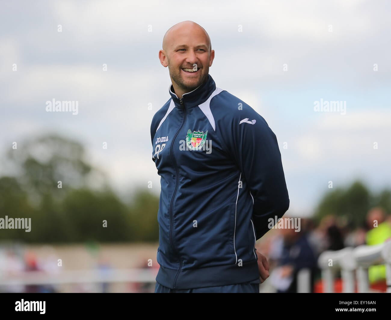 Nantwich, Regno Unito. 19 Luglio, 2015. Nantwich Town manager Phil Morbo di Parkinson durante la pre-stagione amichevole al tessitore Stadium, Nantwich come Nantwich Town intrattenuti Crewe Alexandra. Credito: SJN/Alamy Live News Foto Stock