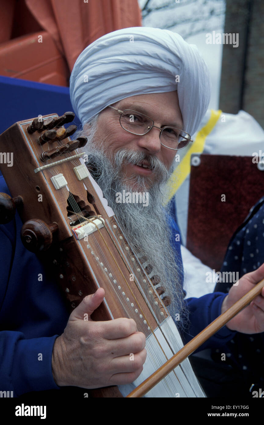 La religione Sikh bianco durante il Baisakhi Foto Stock