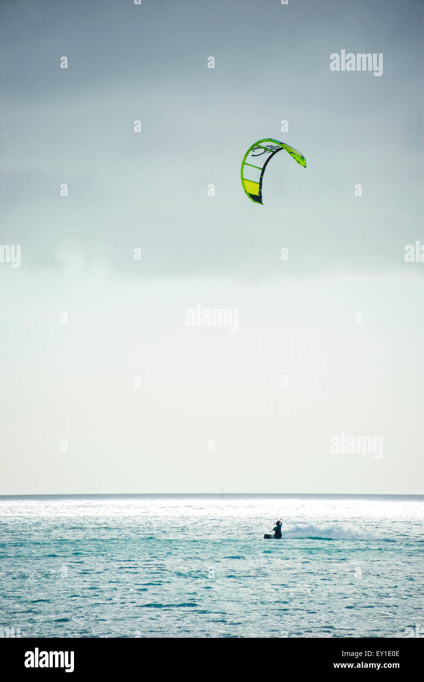 Il kite surf in Aruba Foto Stock