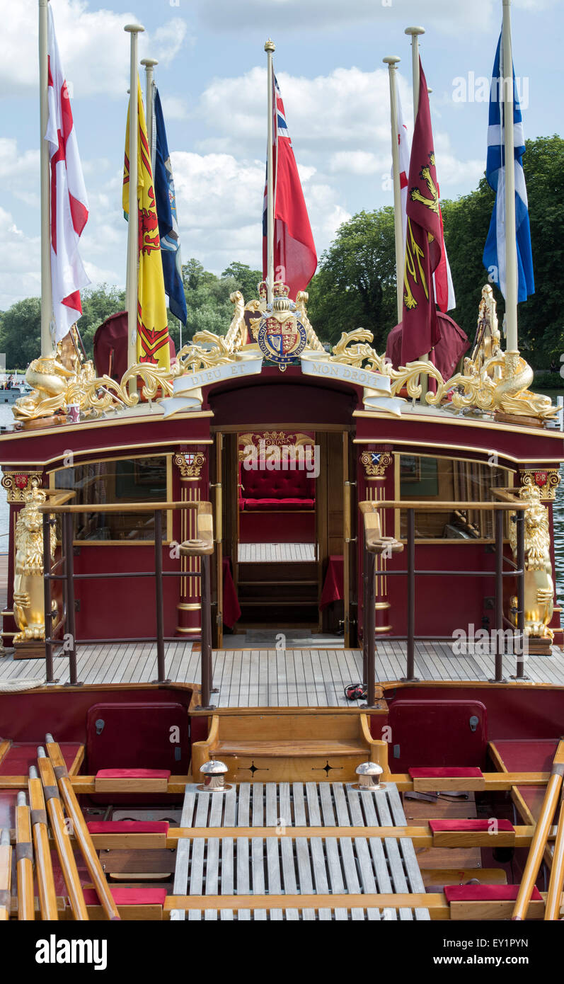 La Queen's Rowbarge Vincenzo al Tamigi barca tradizionale Festival, Fawley Prati, Henley on Thames, Oxfordshire, Inghilterra Foto Stock