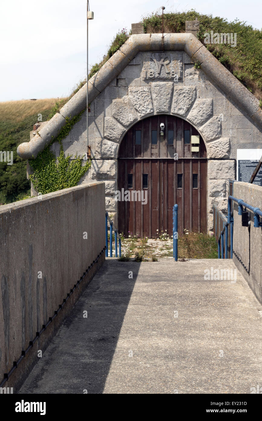 Lato meridionale ingresso alla cittadella di Verne carcere sull'isola di Portland nel Dorset Foto Stock