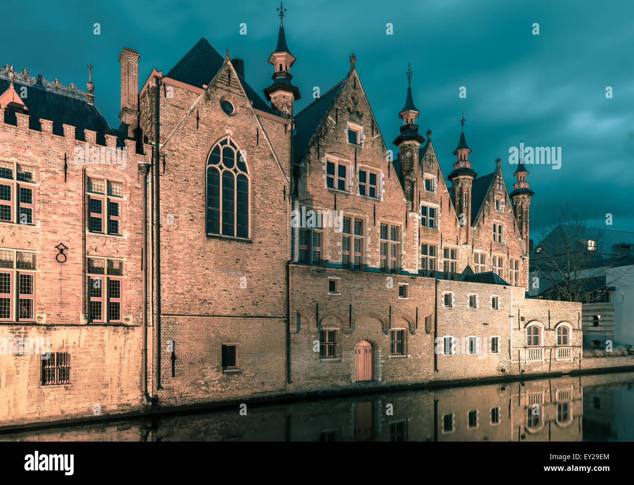 Brugse Vrije e il canale verde in Bruges Foto Stock