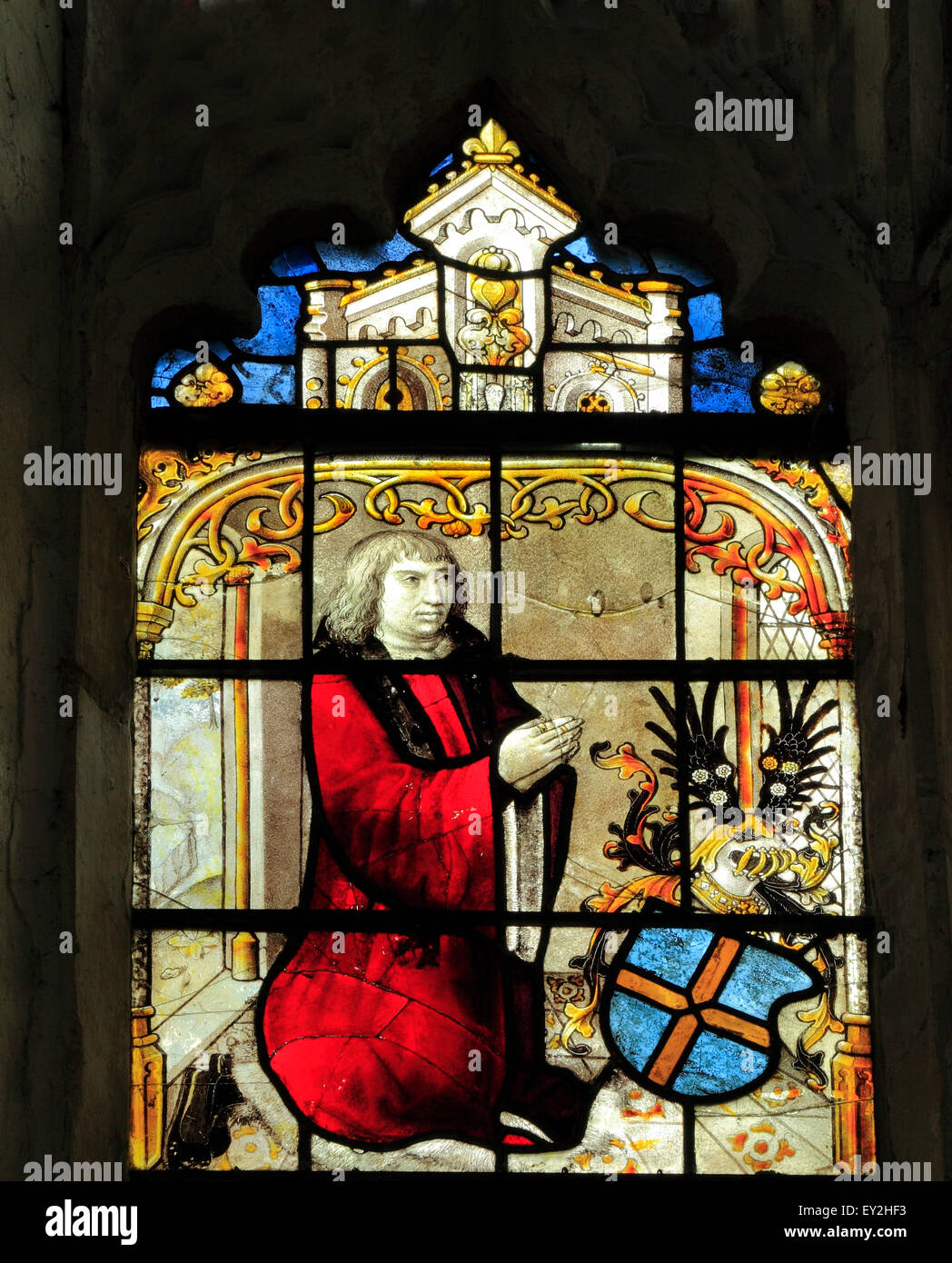 Sir John Shelton, XVI secolo vetrata, Shelton, Norfolk, stemma, England Regno Unito, croce gialla su campo blu Foto Stock