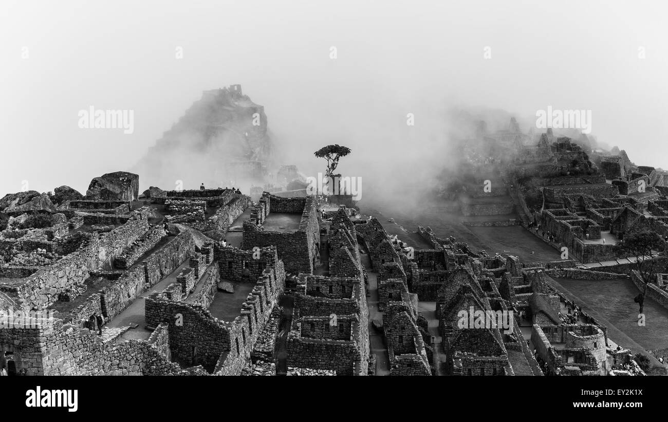 Le famose rovine Inca di Machu Picchu in Perù Foto Stock