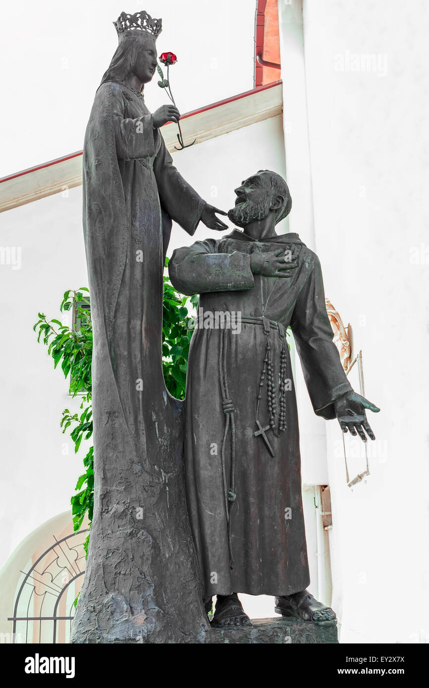Padre pio immagini e fotografie stock ad alta risoluzione - Alamy