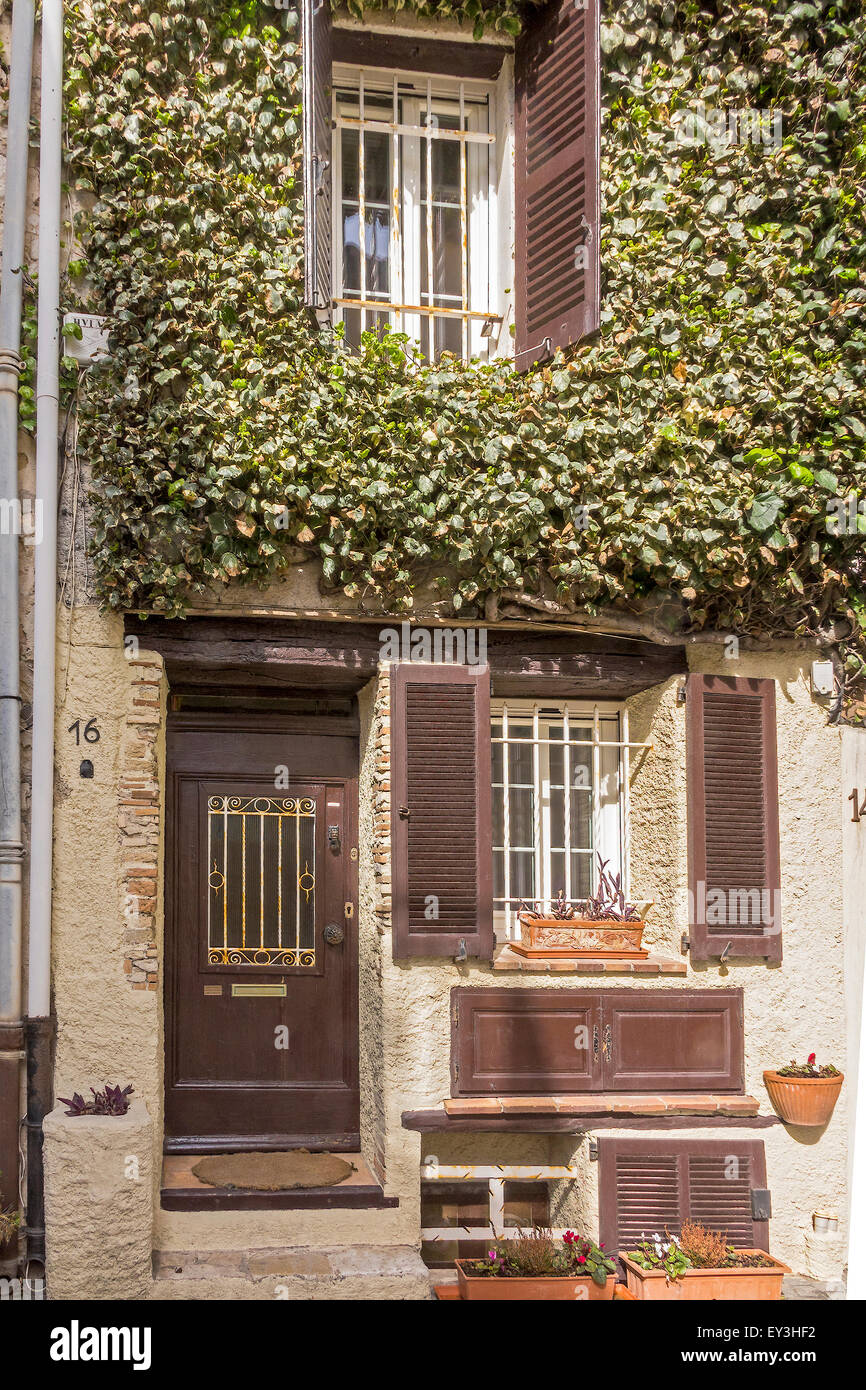 Casa in città Vecchia Antibes Francia Foto Stock