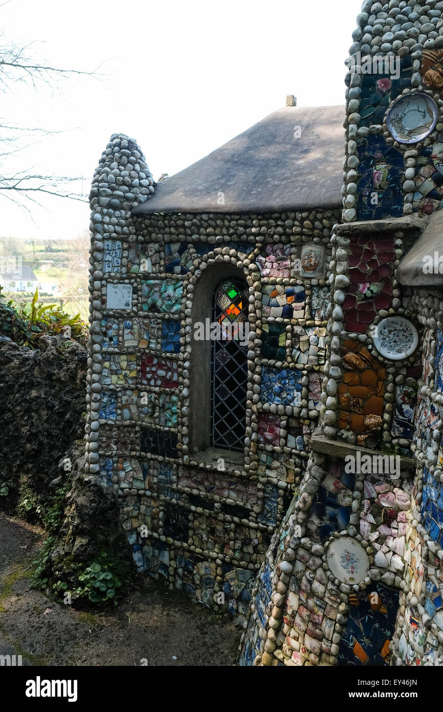 La piccola cappella Guernsey coperti in Cina rotto da pellegrini Foto Stock