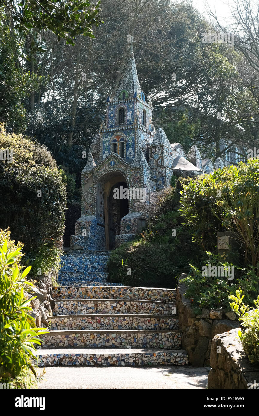 La piccola cappella Guernsey coperti in Cina rotto da pellegrini Foto Stock