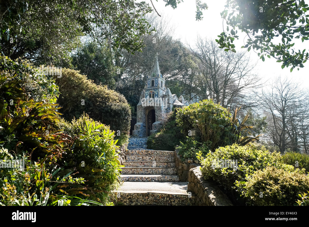 La piccola cappella Guernsey coperti in Cina rotto da pellegrini Foto Stock