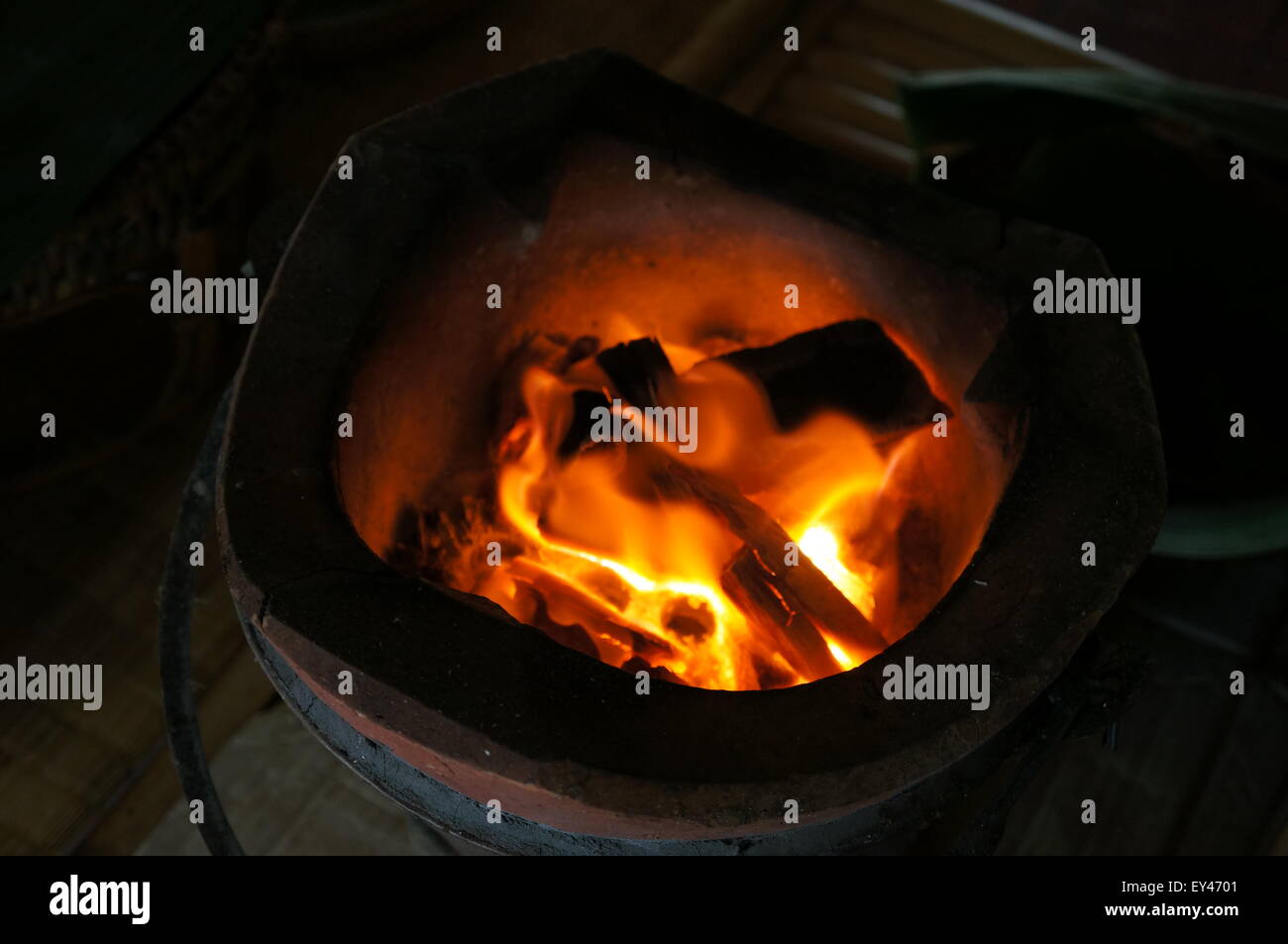 Camino fuoco brace calore preparazione a caldo Foto Stock