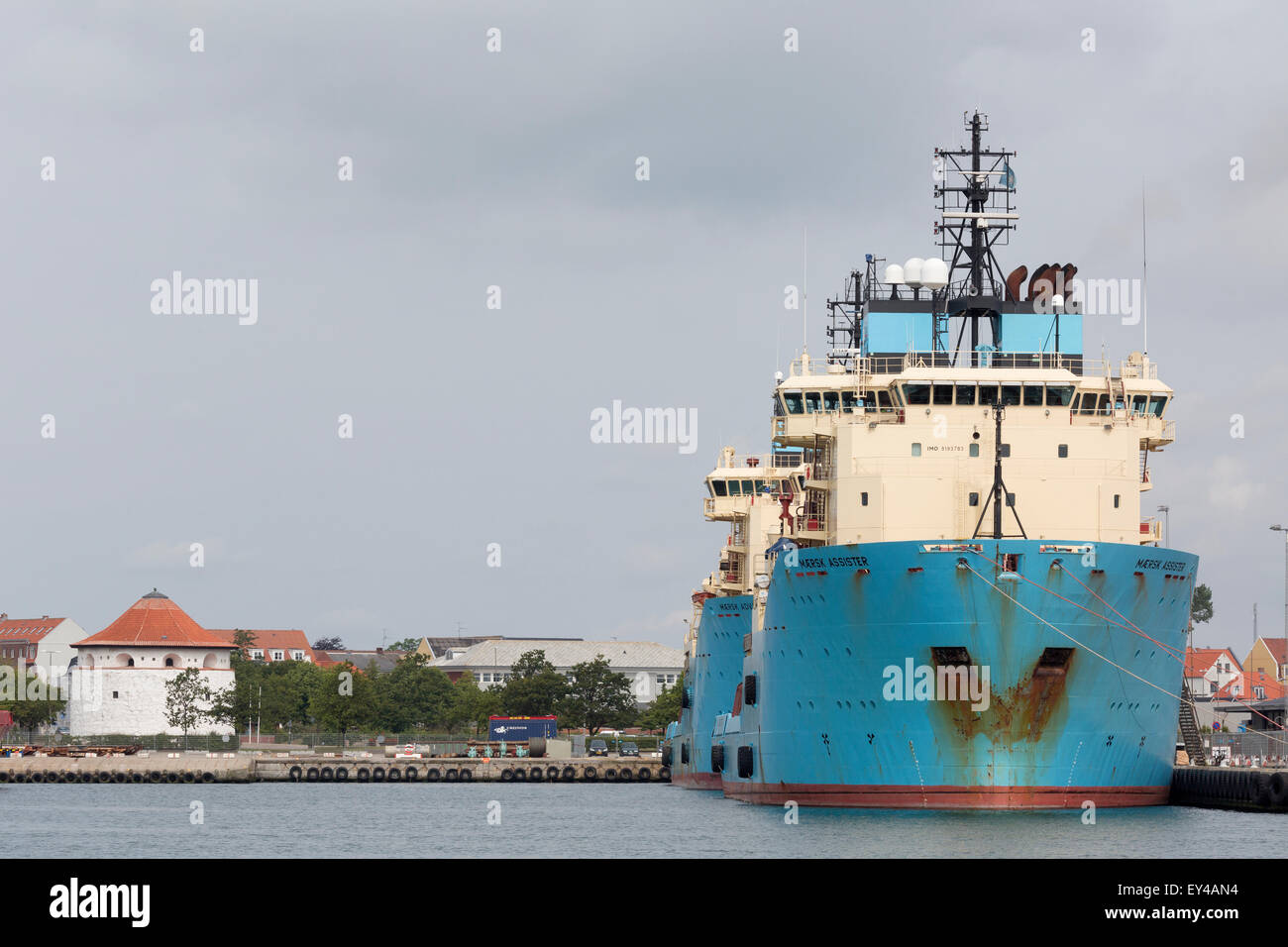 Di cui fino navi offshore a Frederikshavn, Danimarca. Foto Stock