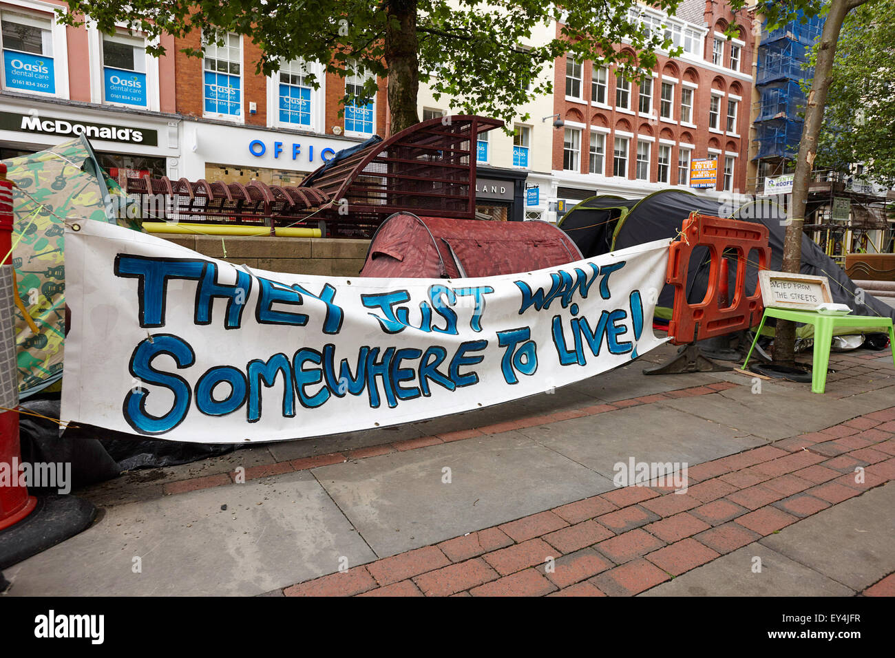 Manchester, Regno Unito. 21 Luglio, 2015. senzatetto protesta in Manchester UK Credit: Radharc Immagini/Alamy Live News Foto Stock