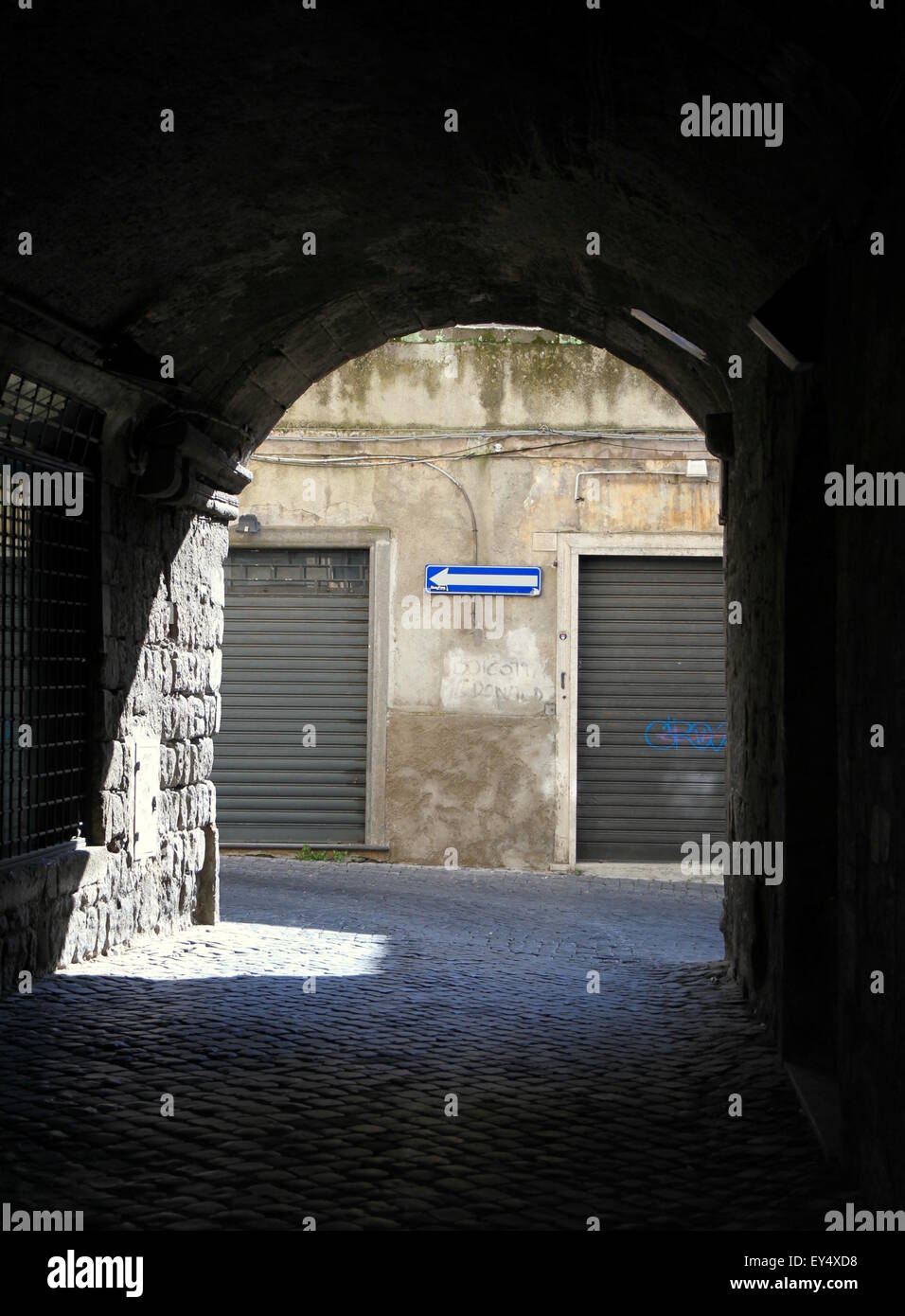 Antica strada a Viterbo, Italia Foto Stock