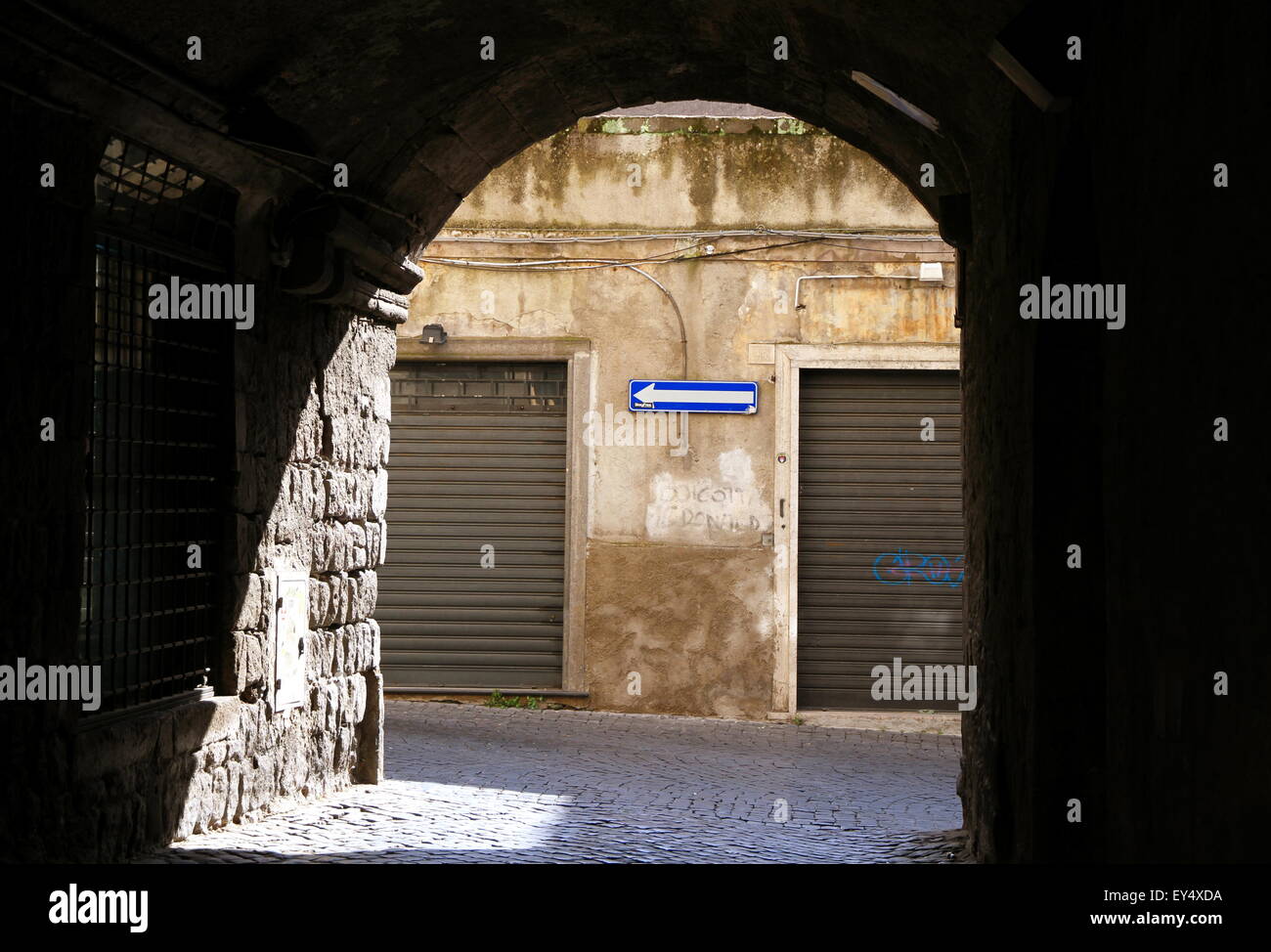 Antica strada a Viterbo, Italia Foto Stock