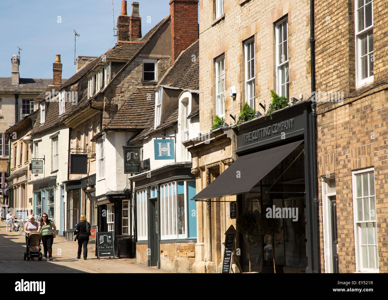 Negozi in Ironmonger Street, Stamford, Lincolnshire, England, Regno Unito Foto Stock