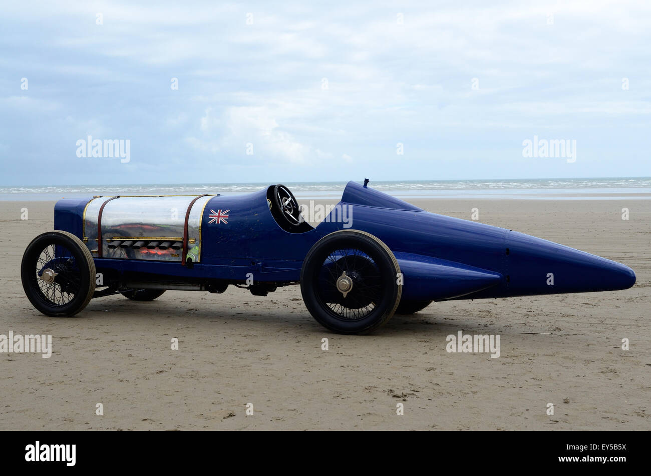 Blue Bird sunbeam racing car su Pendine Sands Carmarthernshire Galles Foto Stock