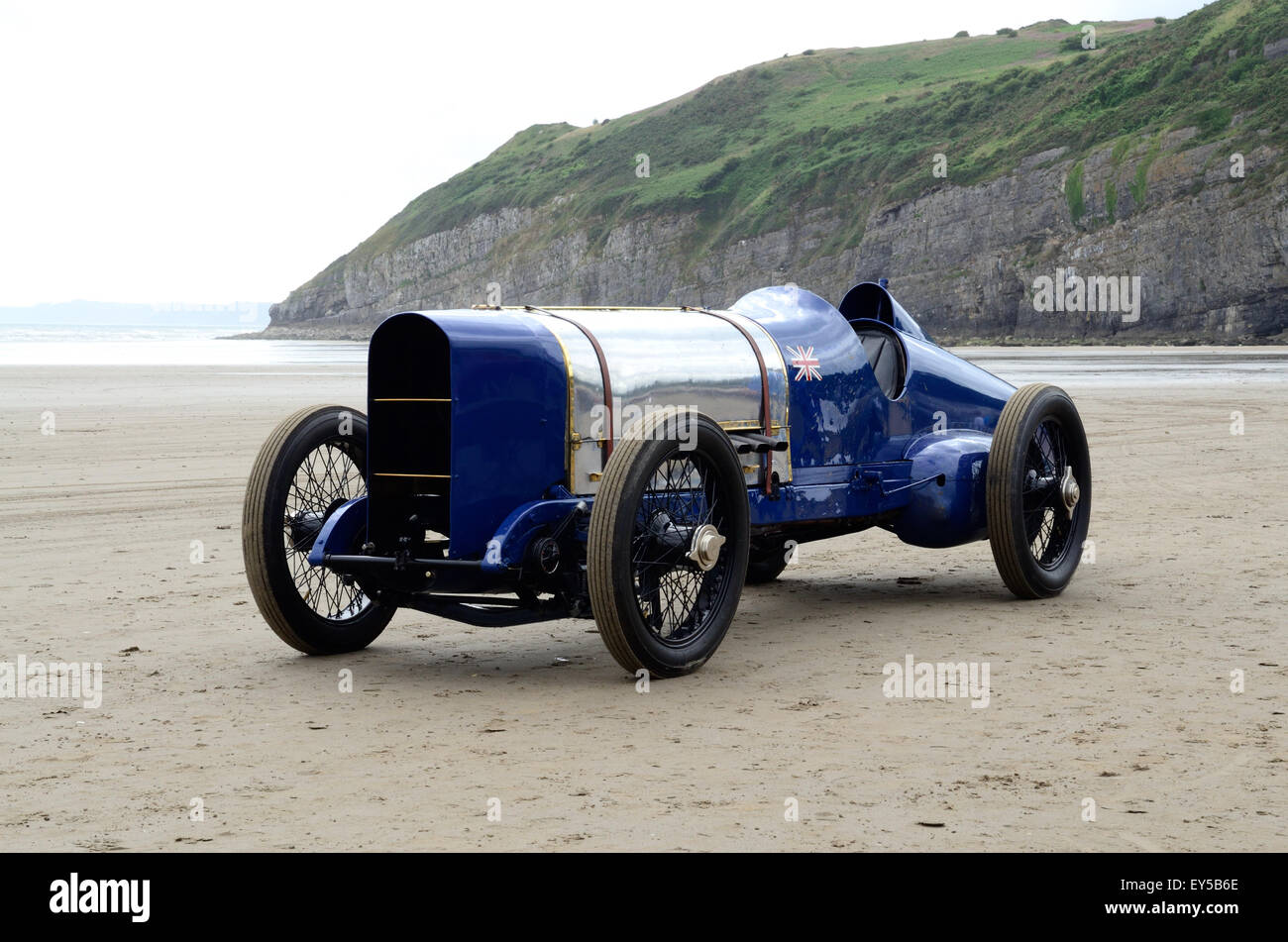 Blue Bird sunbeam racing car su Pendine Sands Carmarthernshire Galles Foto Stock