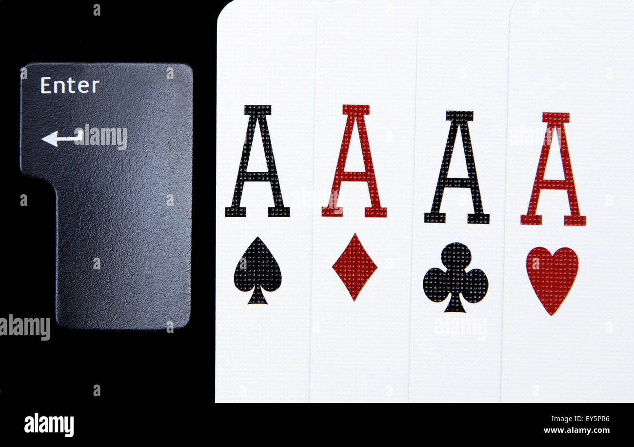 Internet casino poker quattro di tipo aces comdination carte di cuori isolati con il tasto invio Foto Stock