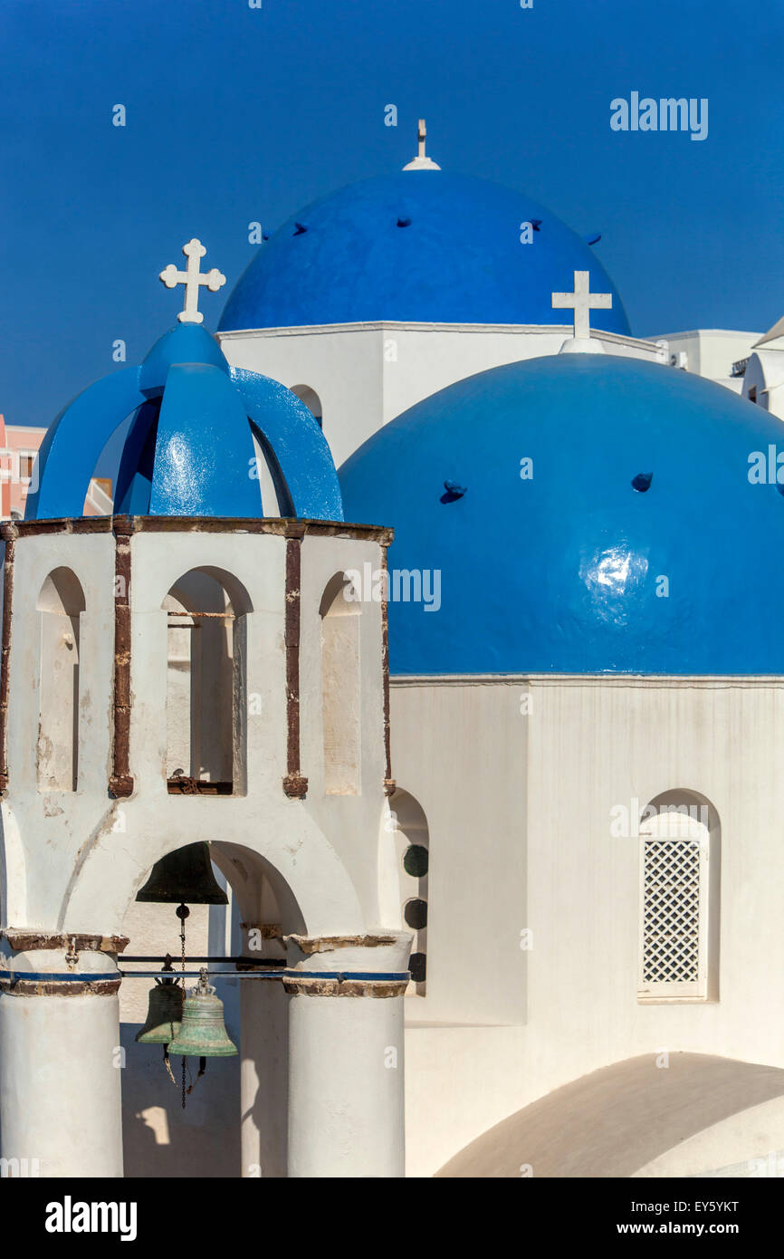 Chiesa Ortodossa greca nel villaggio di Oia - Santorini, Cicladi Grecia, Europa Foto Stock