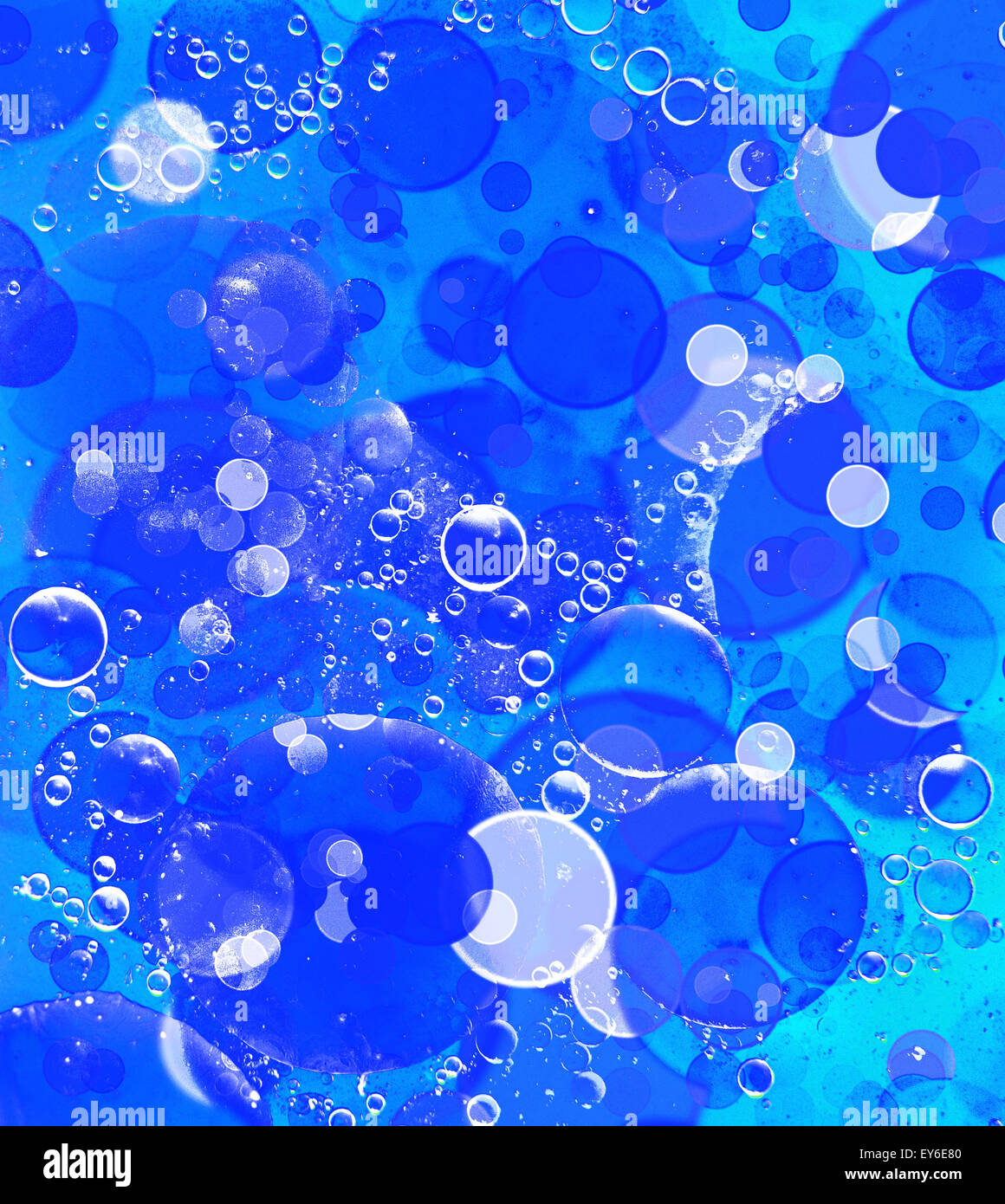 Il turchese e il blu bolla sfondo astratto. Foto Stock