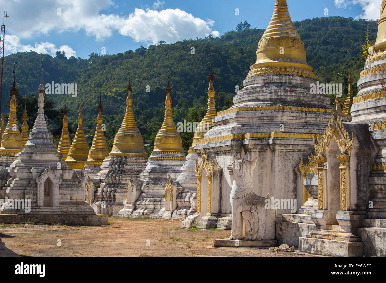 Stupa Pindaya in colline Shan, Myanmar Foto Stock