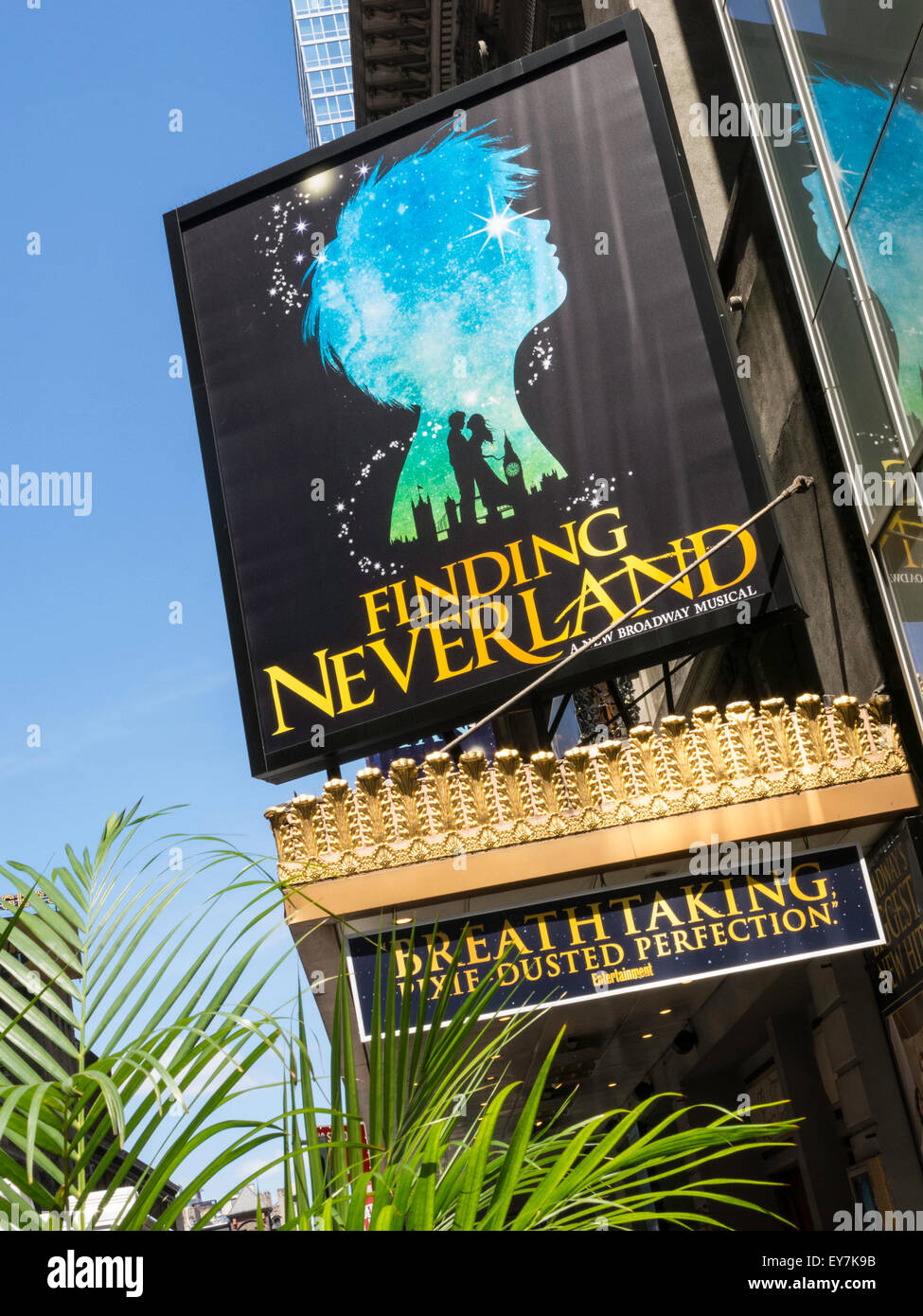 'Trovare Neverland Theatre Marquee in Times Square NYC Foto Stock