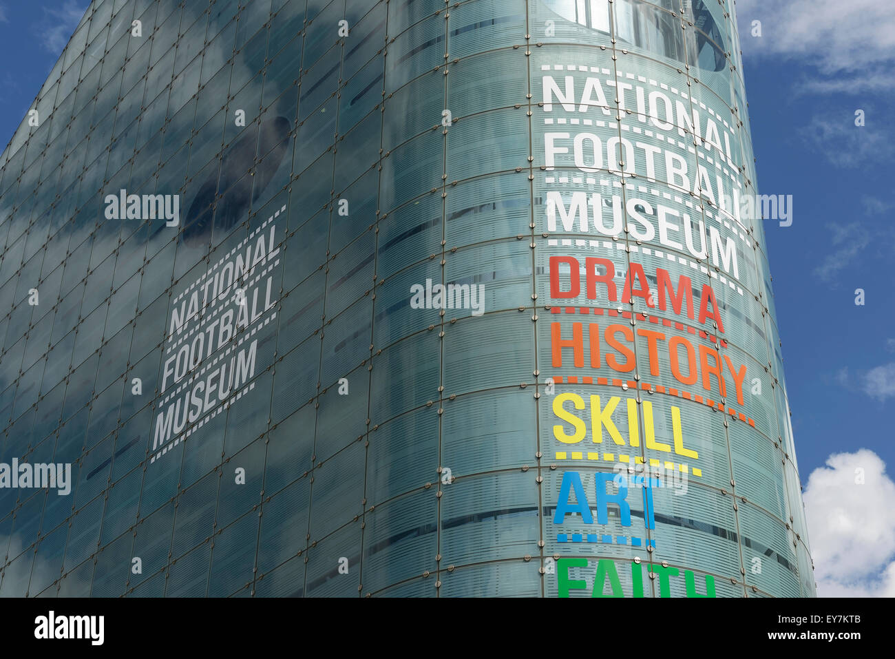 Close up particolare del Museo Nazionale del Calcio edificio nel centro della città di Manchester REGNO UNITO Foto Stock