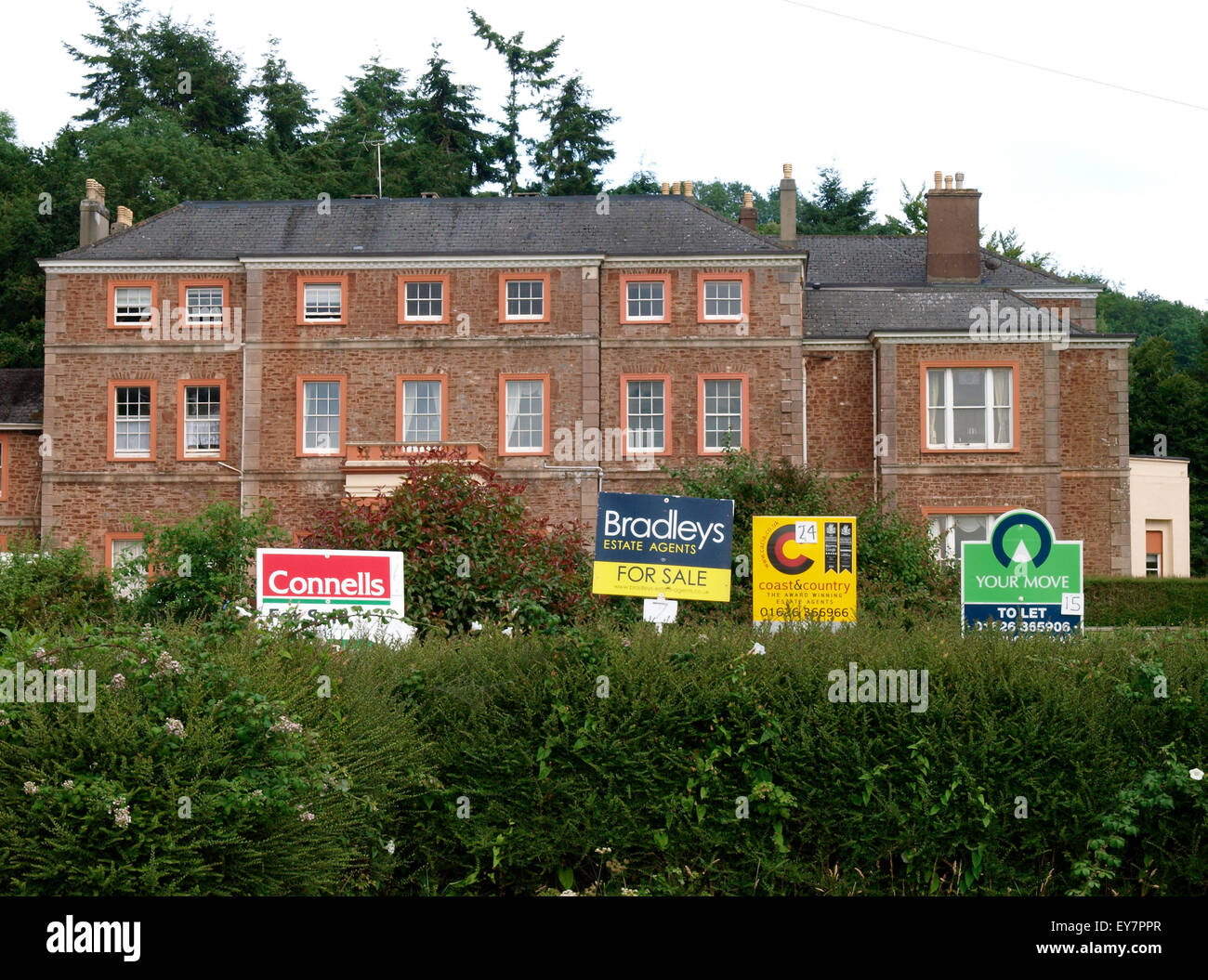 In vendita tavole a casa Haccombe, Haccombe, Devon, Regno Unito Foto Stock