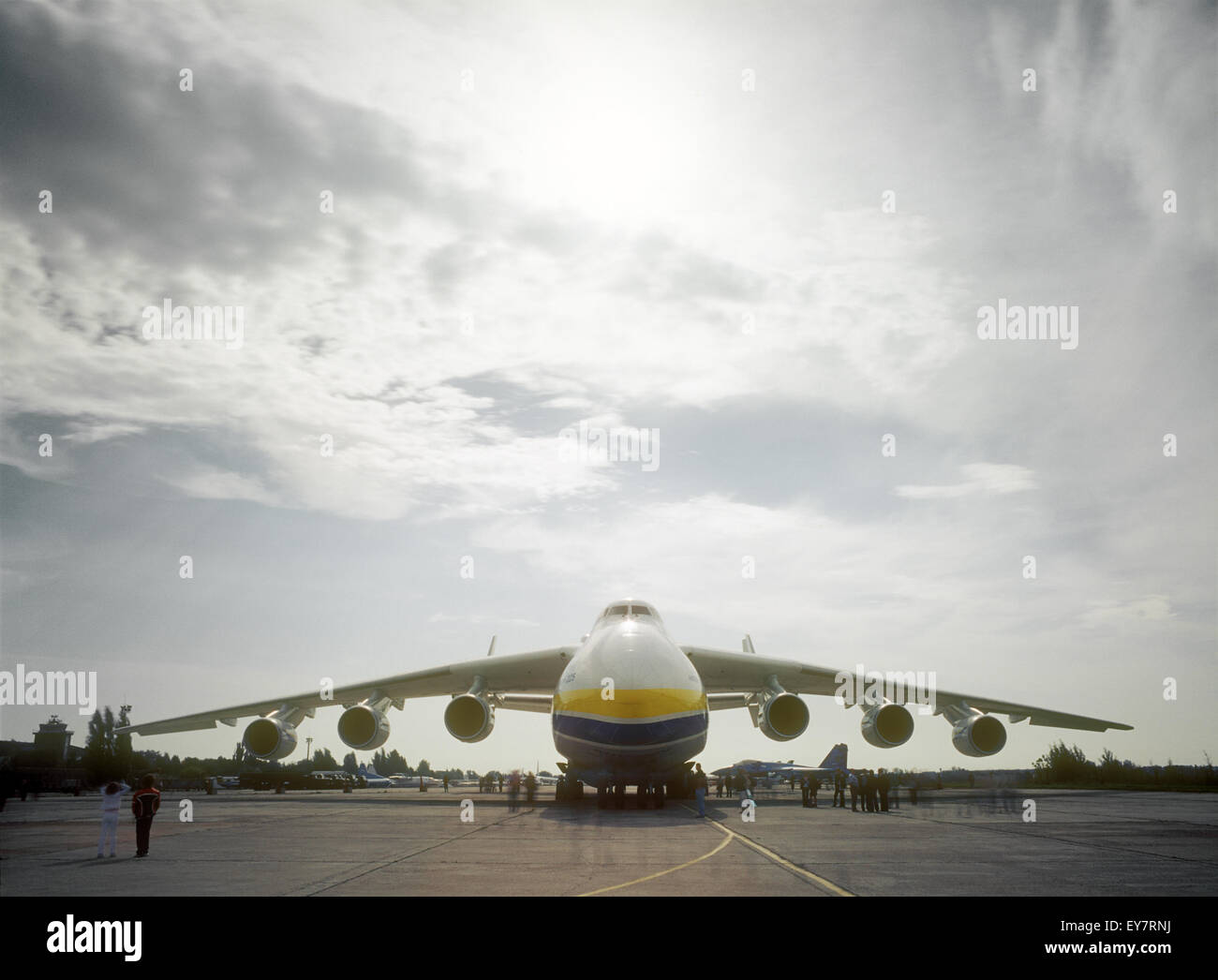 L Antonov 225 'Mriya', il più grande aereo mai costruito, al Aviasvit XXI - 8° International Aviation e salone di spazio. Foto Stock