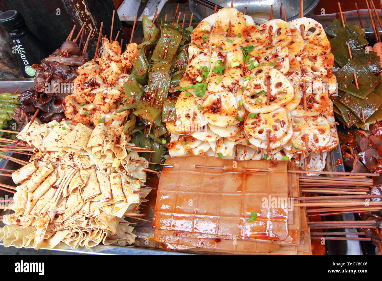 Barbecue Sichuan preparare per la vendita Foto Stock