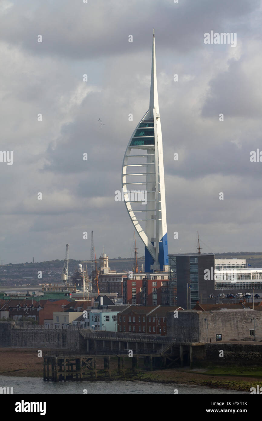 La Spinnaker Tower. Portsmouth. Regno Unito Foto Stock