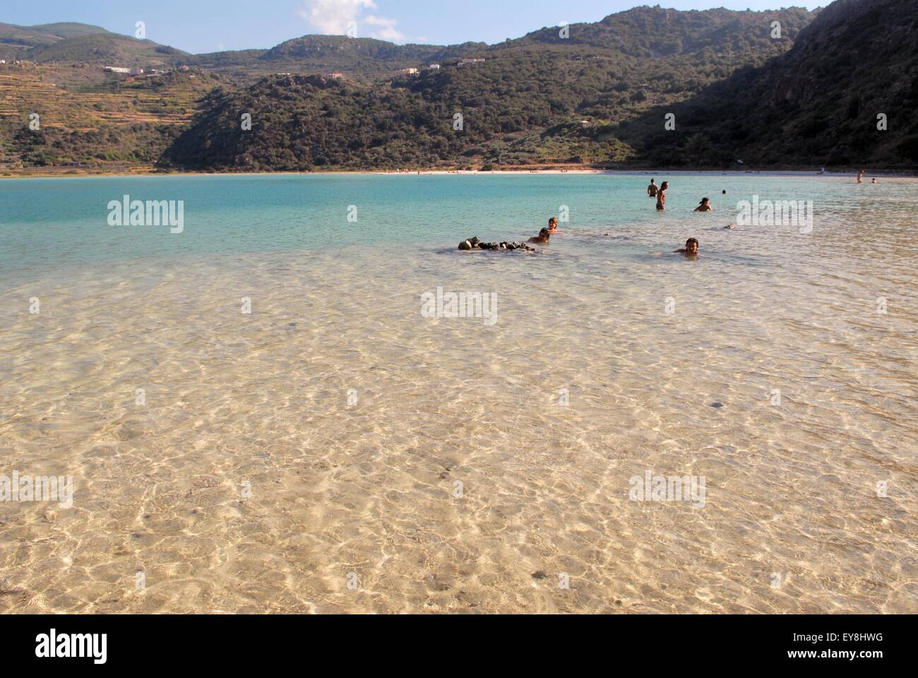 Isola di Pantelleria (Sicilia, Italia), il lago Specchio di Venere, il lago vulcanico con fango termale Bagni Foto Stock