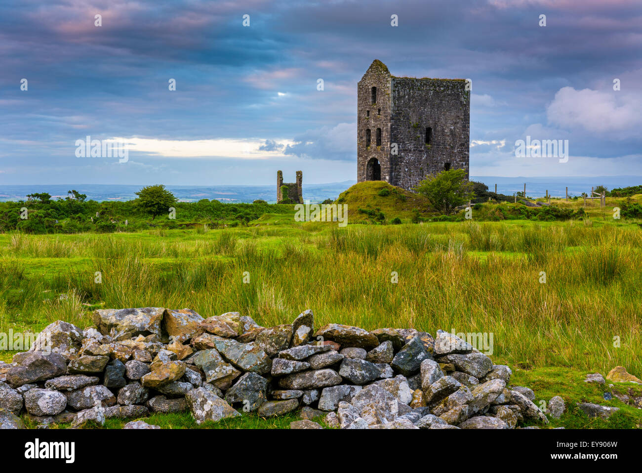 Il motore Case Wheal Jenkin miniera sul Bodmin Moor presso tirapiedi, Cornwall, Inghilterra Foto Stock