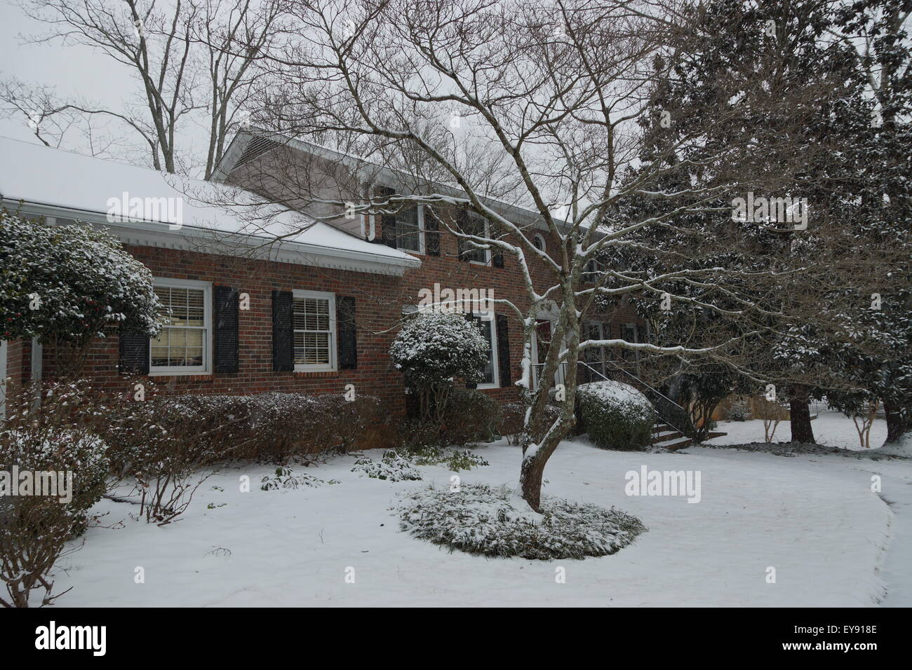 Neve in Atlanta casa di mattoni Foto Stock