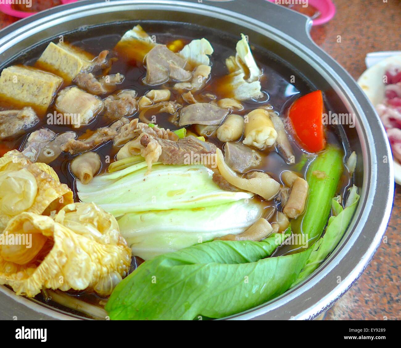 Carni di montone hot pot closeup presso il ristorante in Taiwan Foto Stock