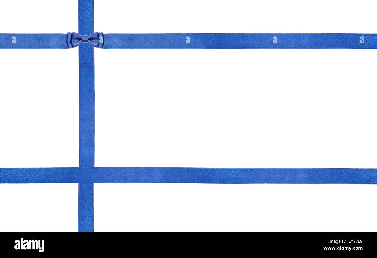 Uno blu satin nodo angolo superiore sinistro e tre nastri di intersezione isolata orizzontali su sfondo bianco Foto Stock