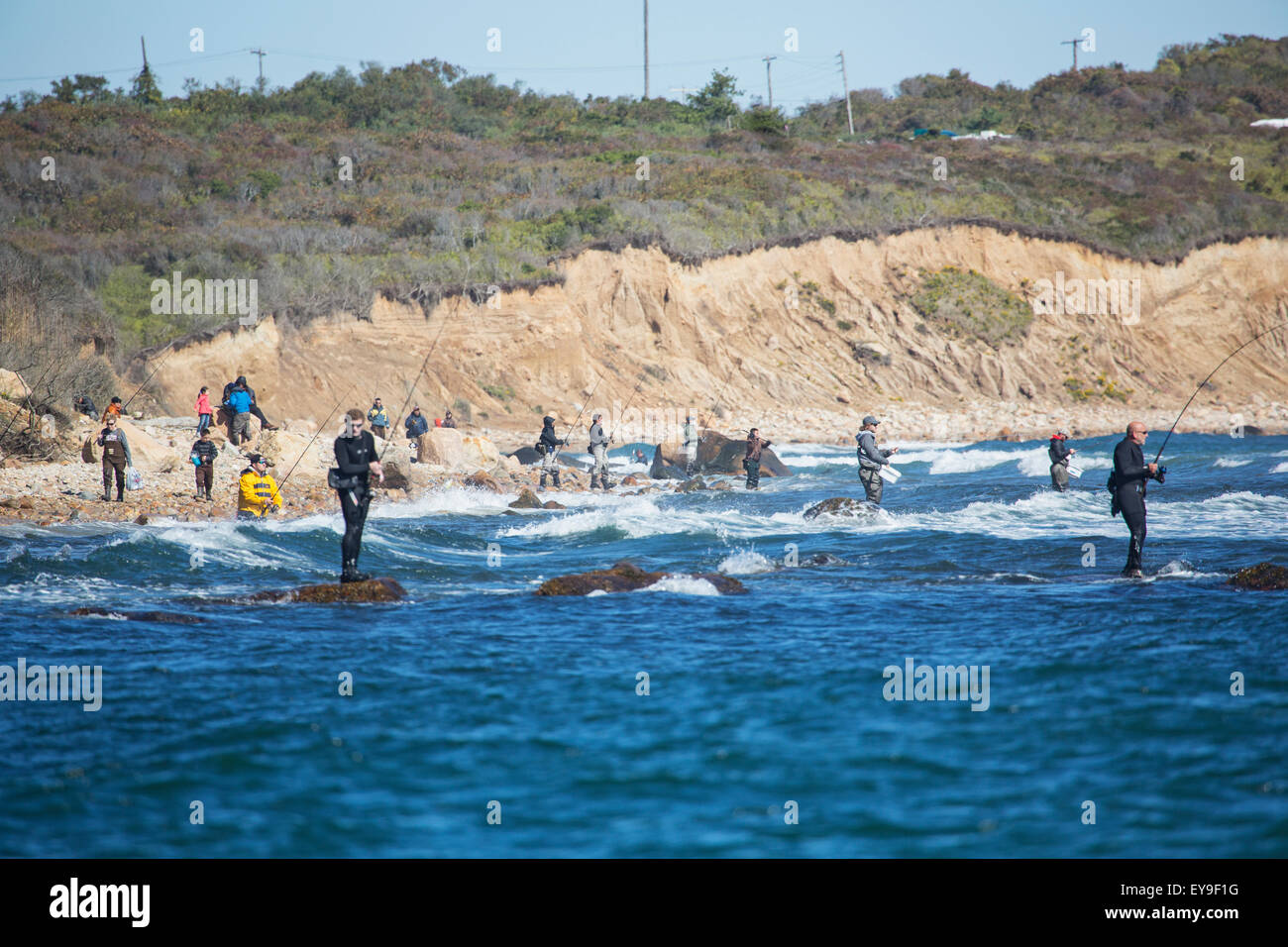 Pesca sul surf; Montauk, New York, Stati Uniti d'America Foto Stock