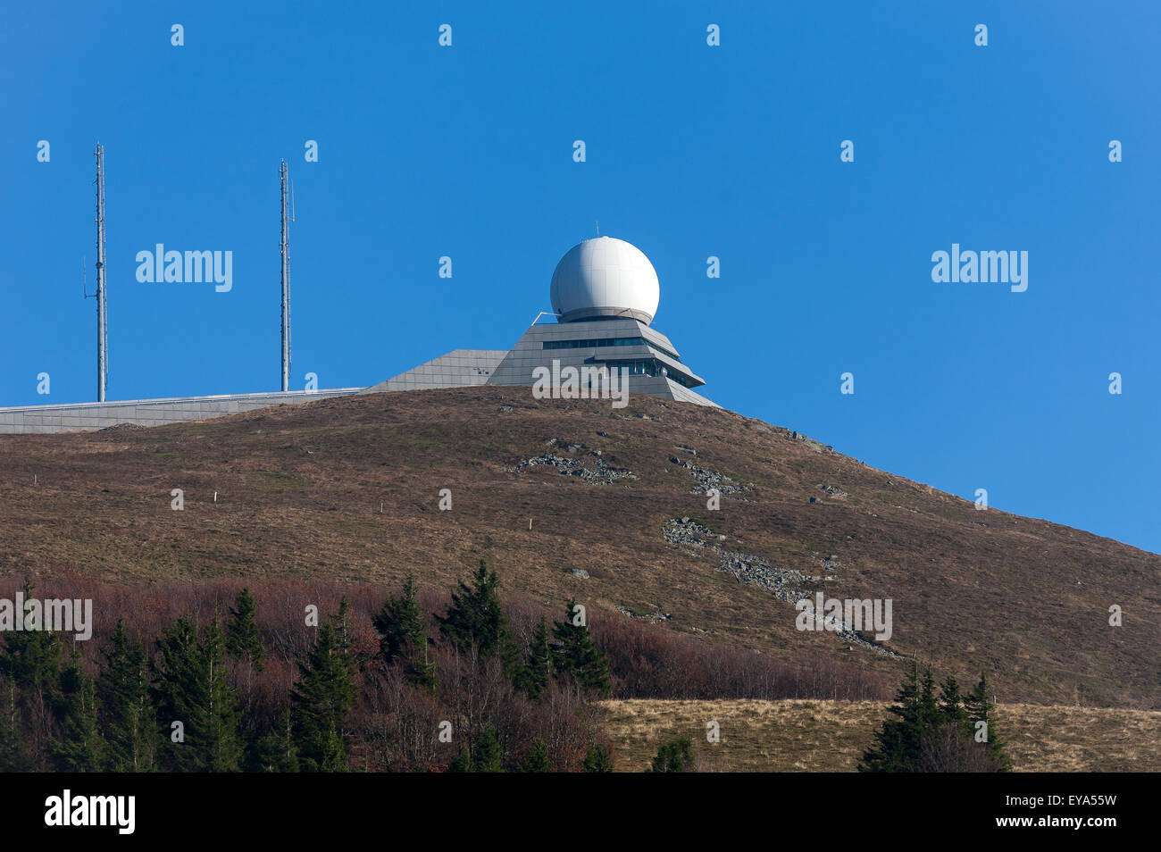 Geishausen, Francia, stazione radar sul vertice del Grand Ballon Foto Stock