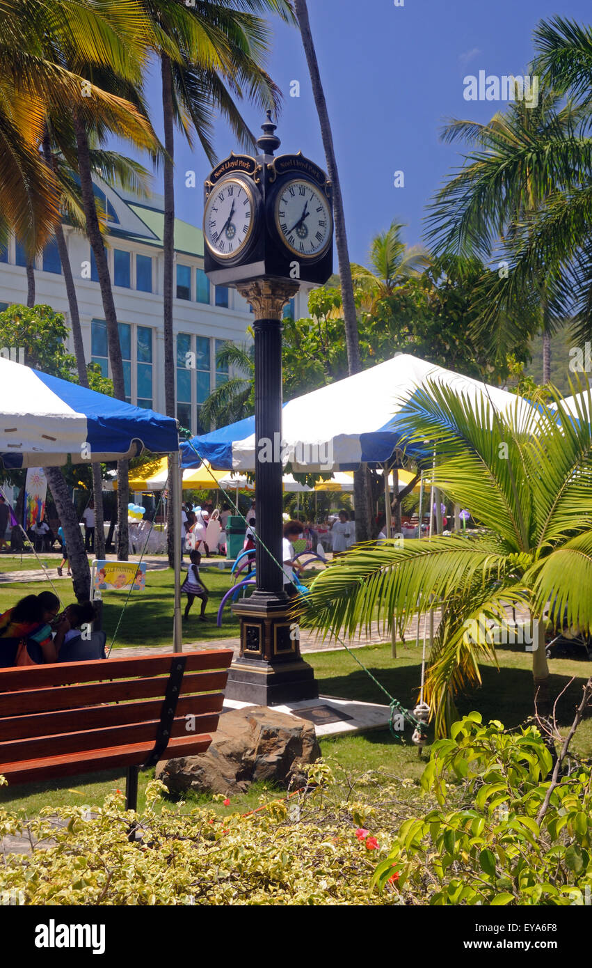 L'orologio del Noel Lloyd / azione positiva del parco di movimento in Road Town, Tortola, Isole Vergini Foto Stock