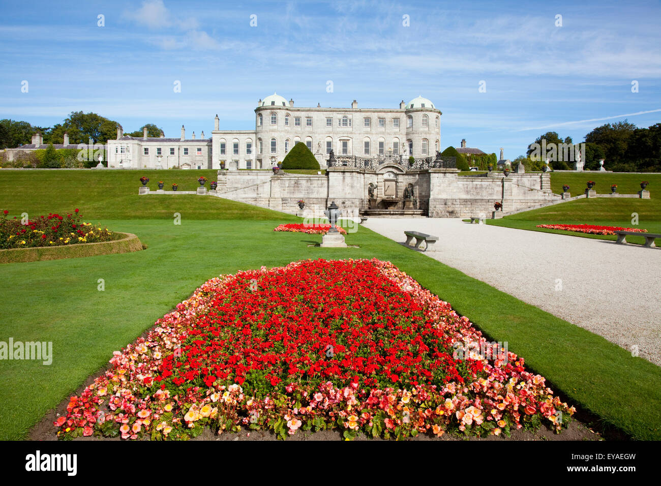 Powerscourt House e annessi giardini; Enniskerry, County Wicklow, Irlanda Foto Stock
