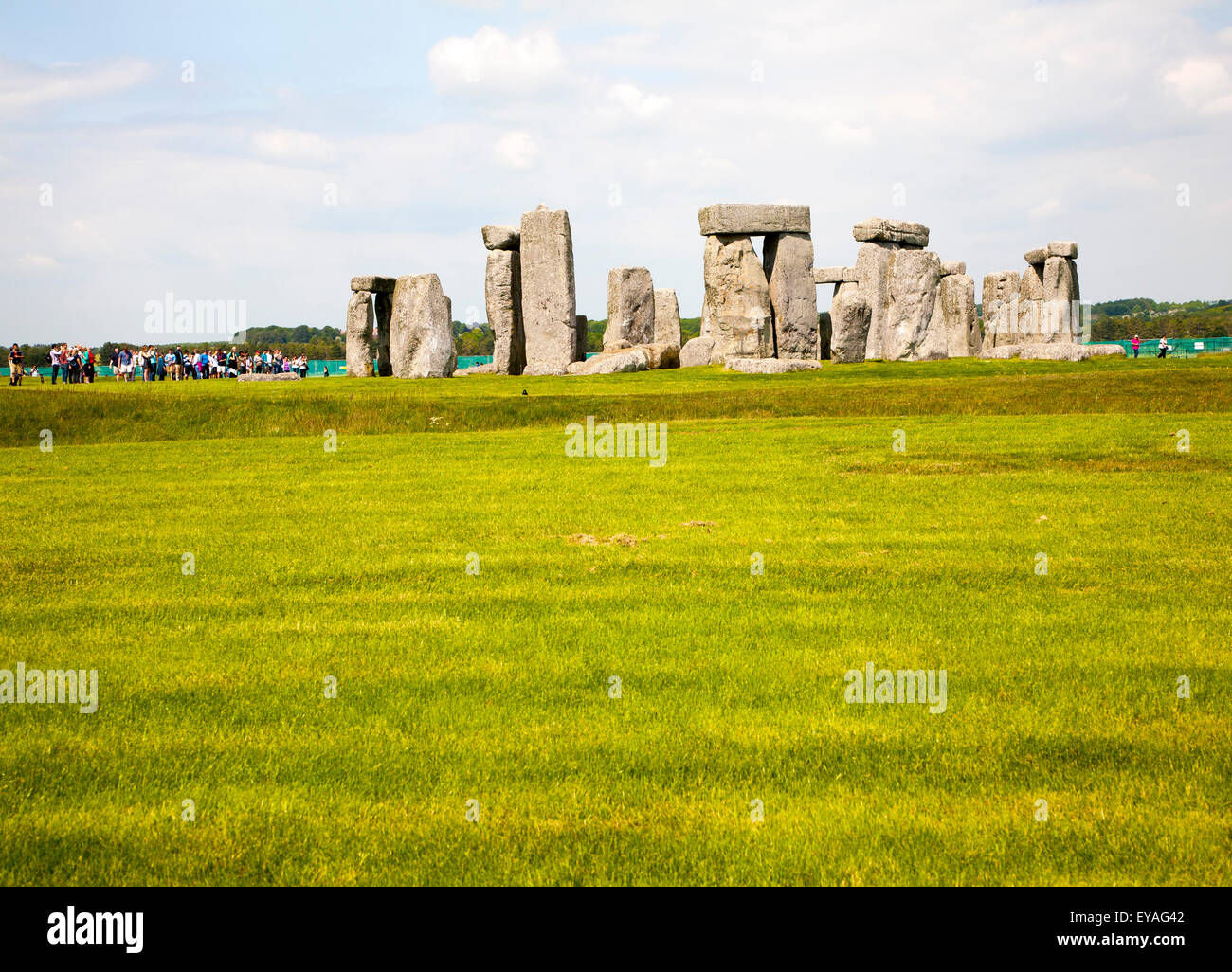Eredità di Mondo henge sito neolitico di pietre permanente a Stonehenge, Amesbury, Wiltshire, Inghilterra, Regno Unito Foto Stock