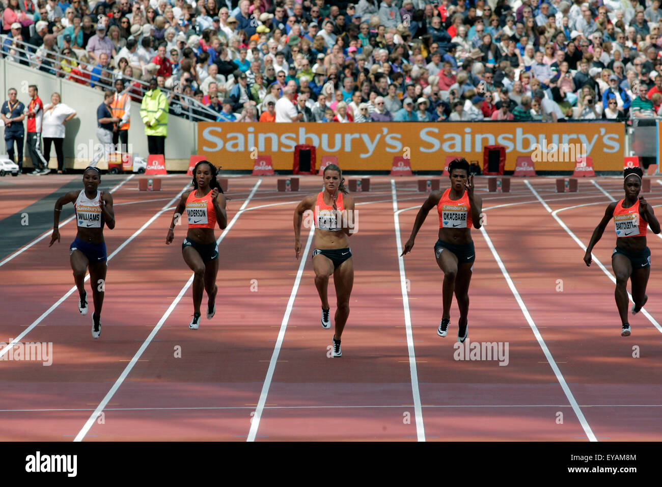 Londra, Regno Unito. Xxv Luglio, 2015. durante il giorno due di Sainsbury's Anniversario giochi presso la Queen Elizabeth Olympic Park sabato il 25 di luglio 2015Dafne Schippers (NED) vince il calore B del womens 100m in 10.99s durante il giorno due di Sainsbury's Anniversario giochi presso la Queen Elizabeth Olympic Park sabato il 25 di luglio 2015 Credit: Dan Cooke/Alamy Live News Foto Stock