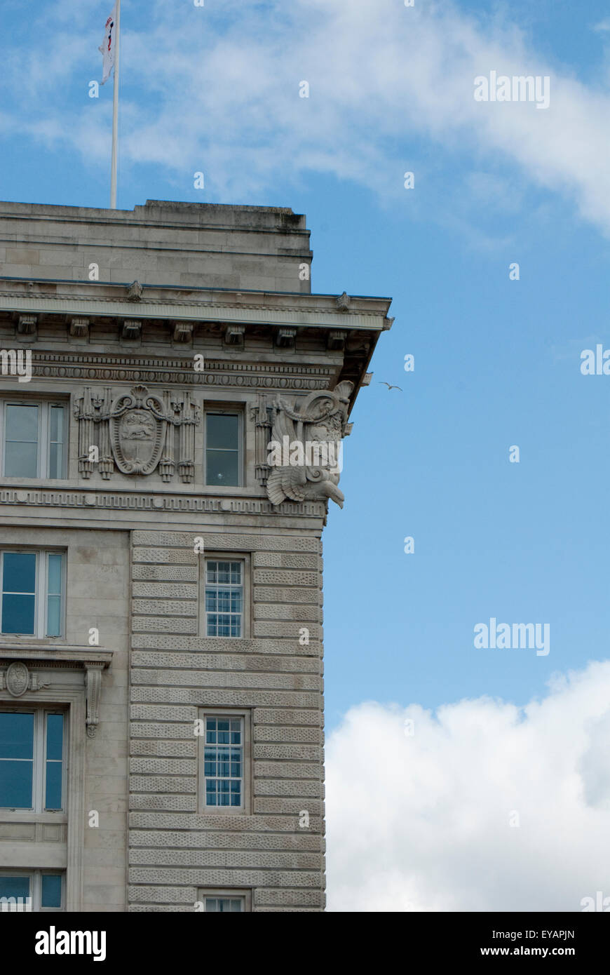 Immagine editoriale presi in Liverpool del dettaglio angolo dal porto storico di edificio di Liverpool Foto Stock