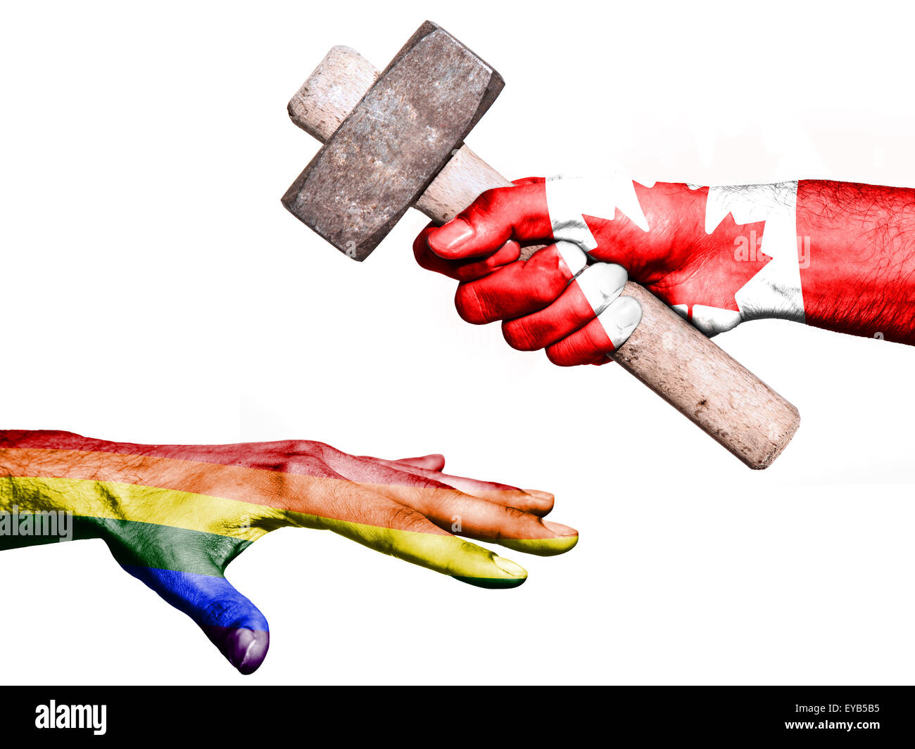 Bandiera del Canada sovrastampato su una mano che tiene un martello pesante di colpire una mano che rappresentano la pace. Immagine concettuale per italiano Foto Stock