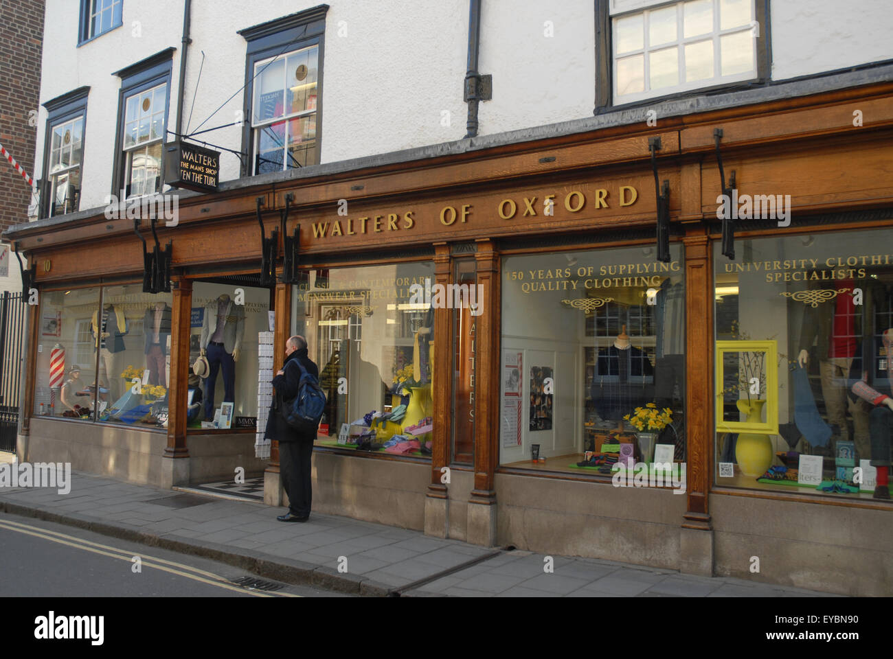 Walters di Oxford, qualità negozio di abbigliamento, università abbigliamento specialista. High Street, Oxford, Inghilterra Foto Stock