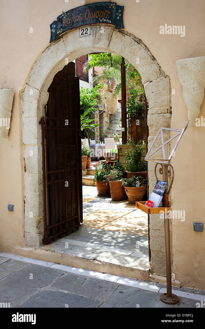 Ristoranti contemporanei in rethymnon immagini e fotografie stock ad ...