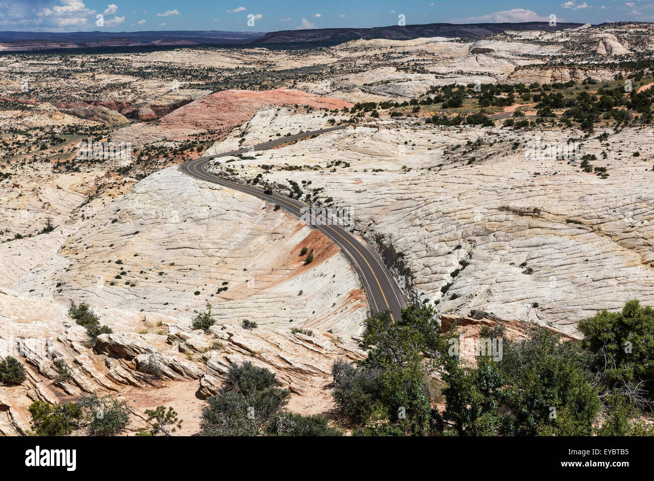 La strada attraverso il Grand Staircase-Escalante monumento nazionale, Utah Foto Stock